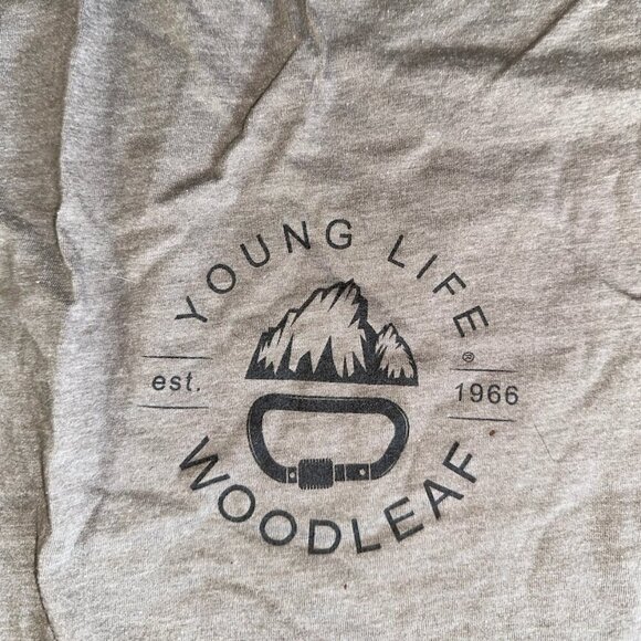 Gray Crewneck T Shirt With Red Striped Pocket DPTCO Size Medium Men's - Picture 5 of 9